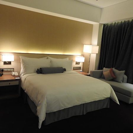 Radisson Blu Hotel Kashgar Bagian luar foto