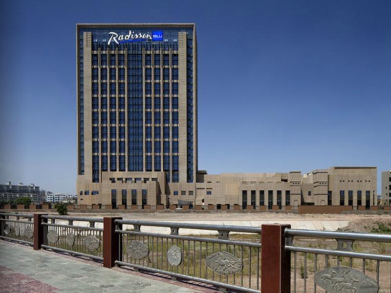Radisson Blu Hotel Kashgar Bagian luar foto