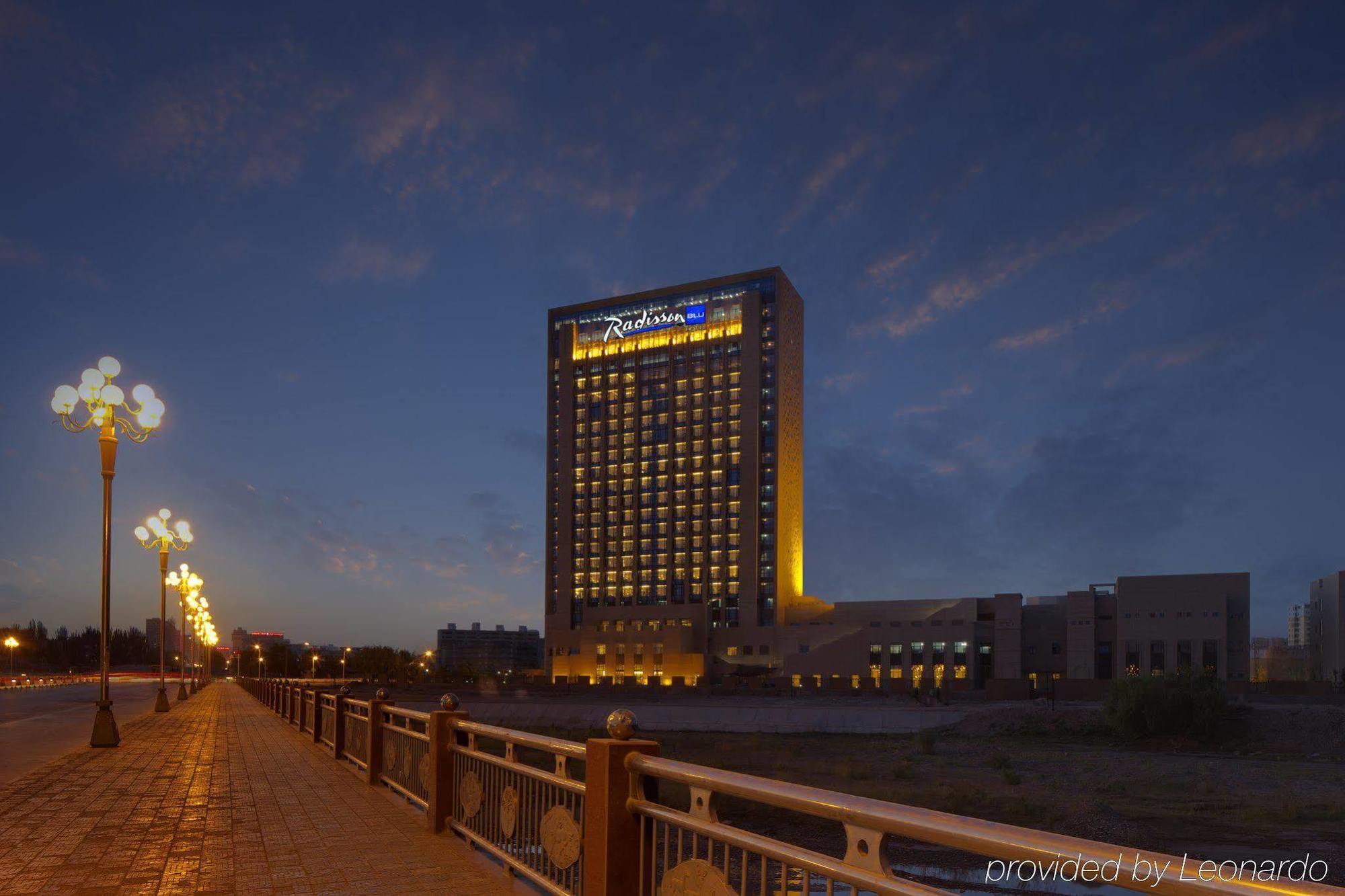 Radisson Blu Hotel Kashgar Bagian luar foto
