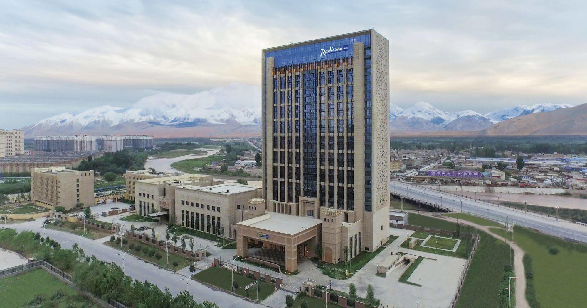 Radisson Blu Hotel Kashgar Bagian luar foto