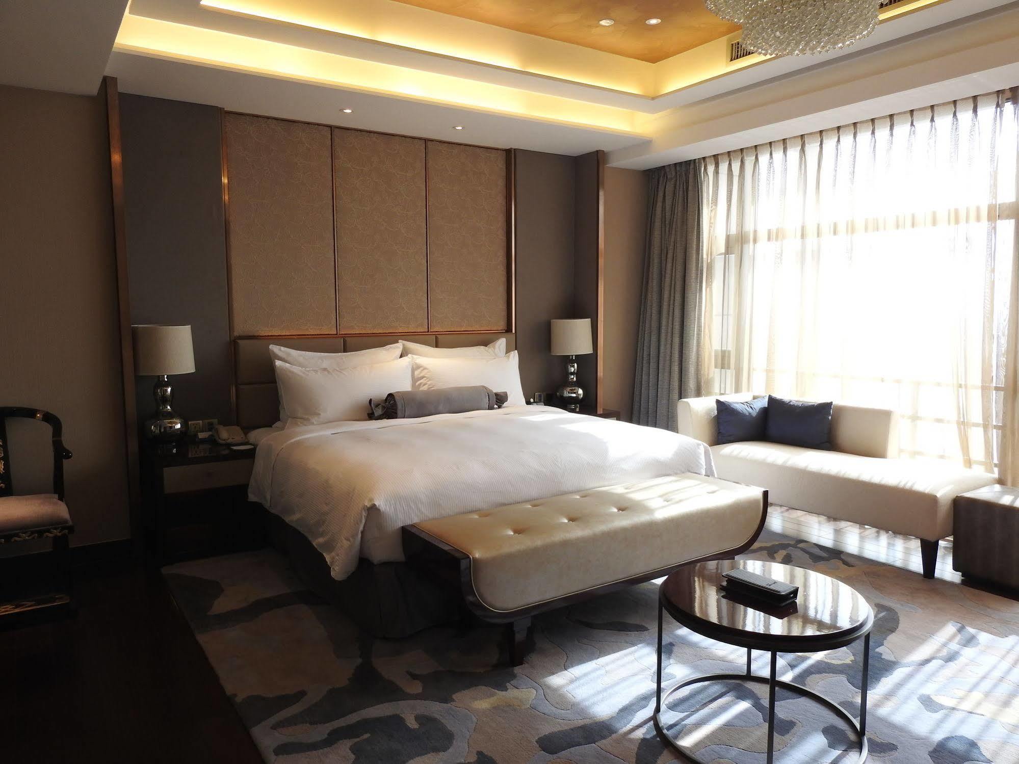 Radisson Blu Hotel Kashgar Bagian luar foto