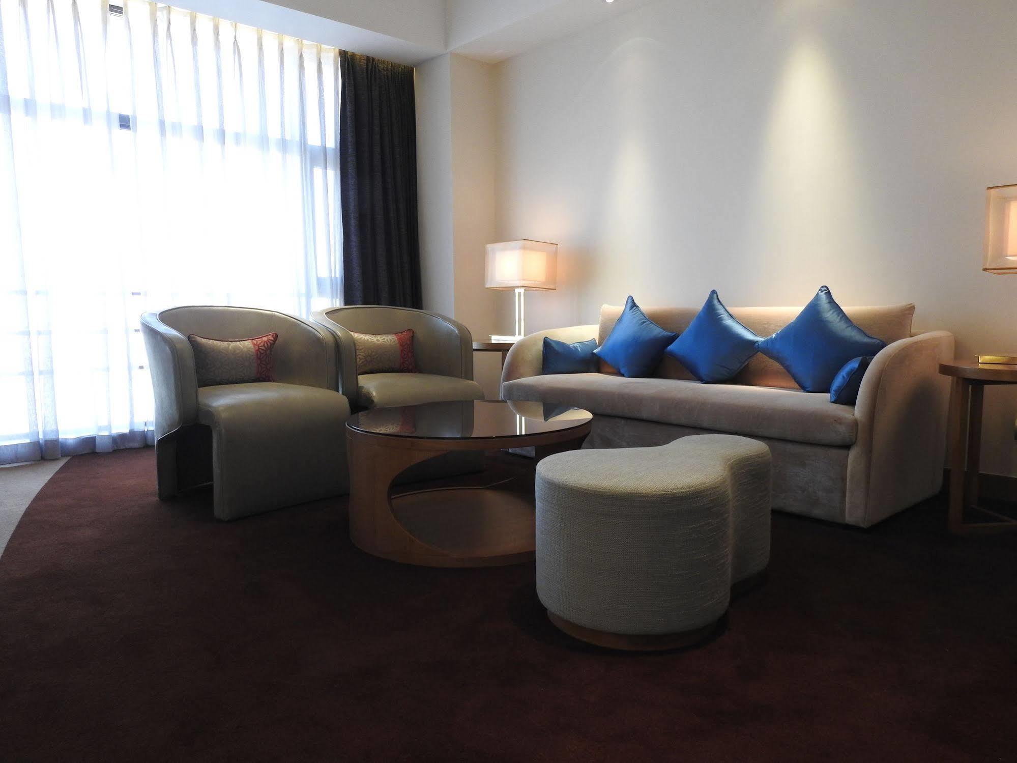 Radisson Blu Hotel Kashgar Bagian luar foto
